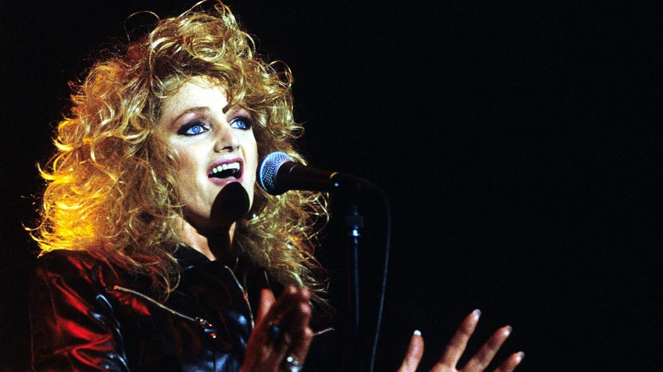Bonnie Tyler: Hier ist die Sängerin 1992 bei einem Konzert in Berlin zu sehen.