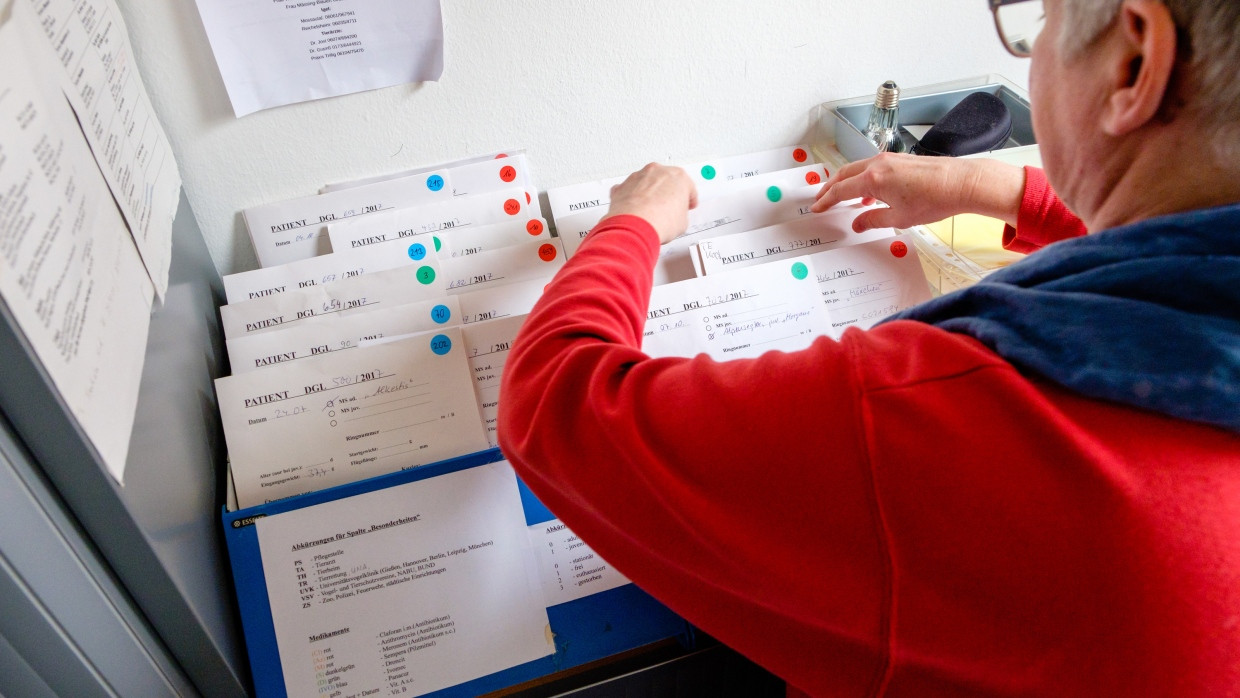 Analoge Patientenakten: Strikter Datenschutz trifft auf eine mangelhafte Digitalisierung