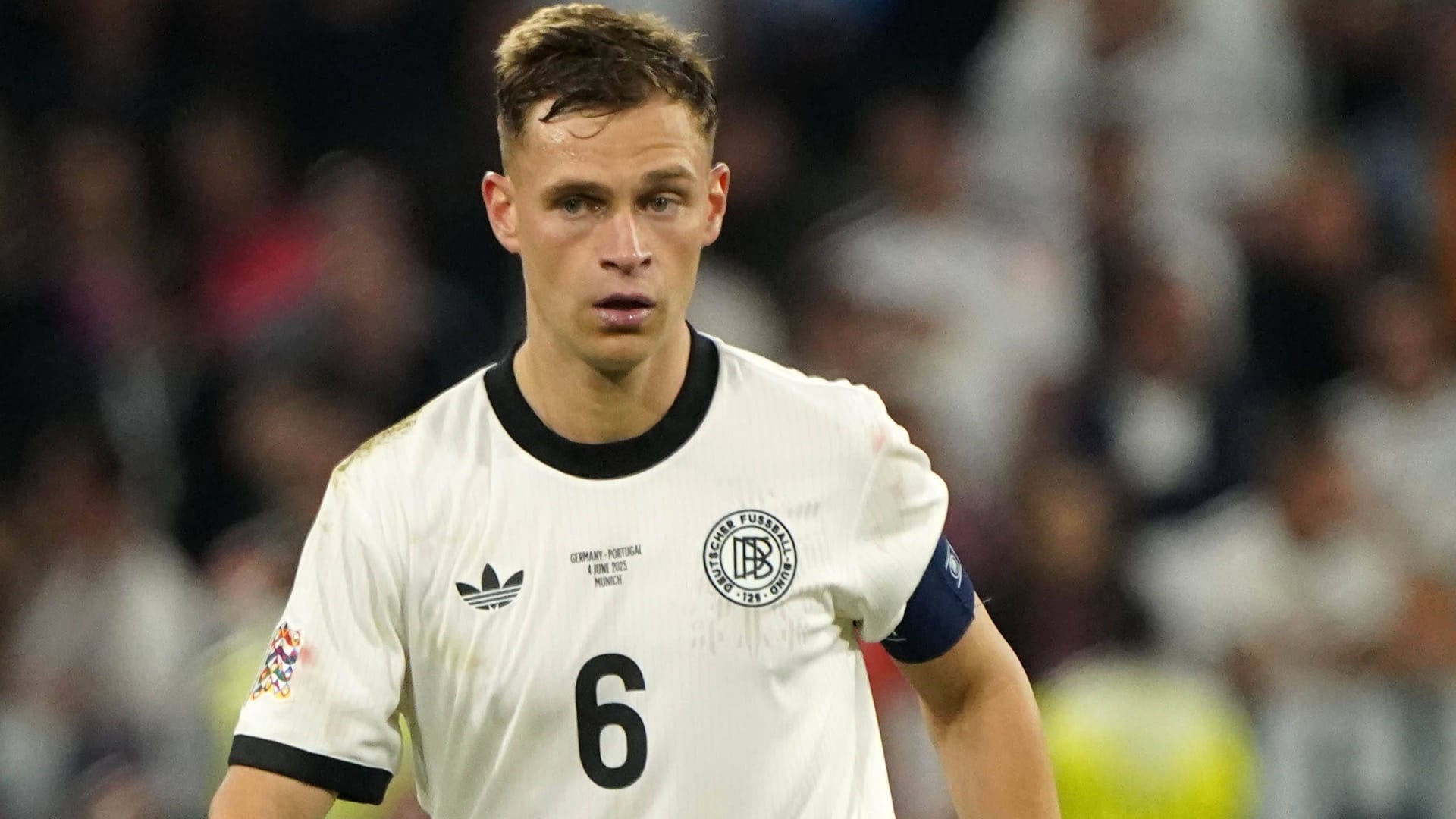 Joshua Kimmich: Er hat die Kapitänsbinde übernommen. Joshua Kimmich: Er hat die Kapitänsbinde übernommen.