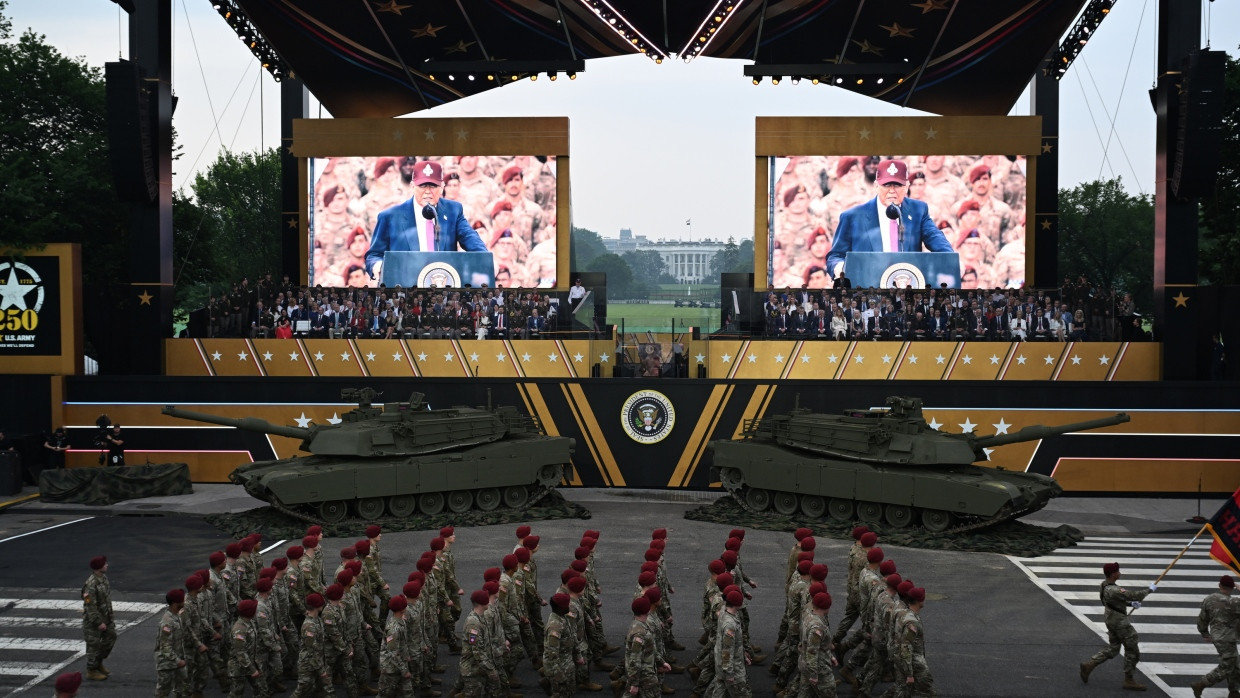 Trump feiert nicht nur seinen 79. Geburtstag, sondern auch das 250-jährige Bestehen der Armee.