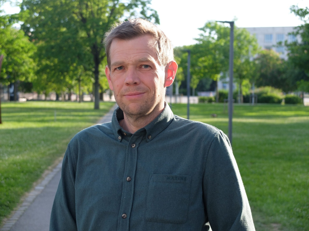 Dennis Eversberg auf dem Frankfurter Campus