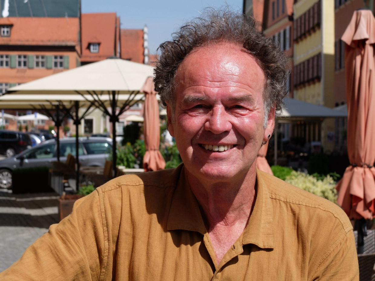 Gerhard Zitzmann in der Altstadt von Dinkelsbühl