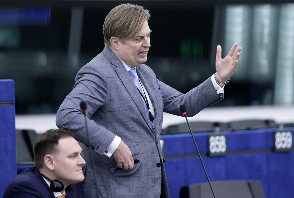 Der AfD-Abgeordnete Maximilian Krah bei einer Rede im Europäischen Parlament in Straßburg im März 2025