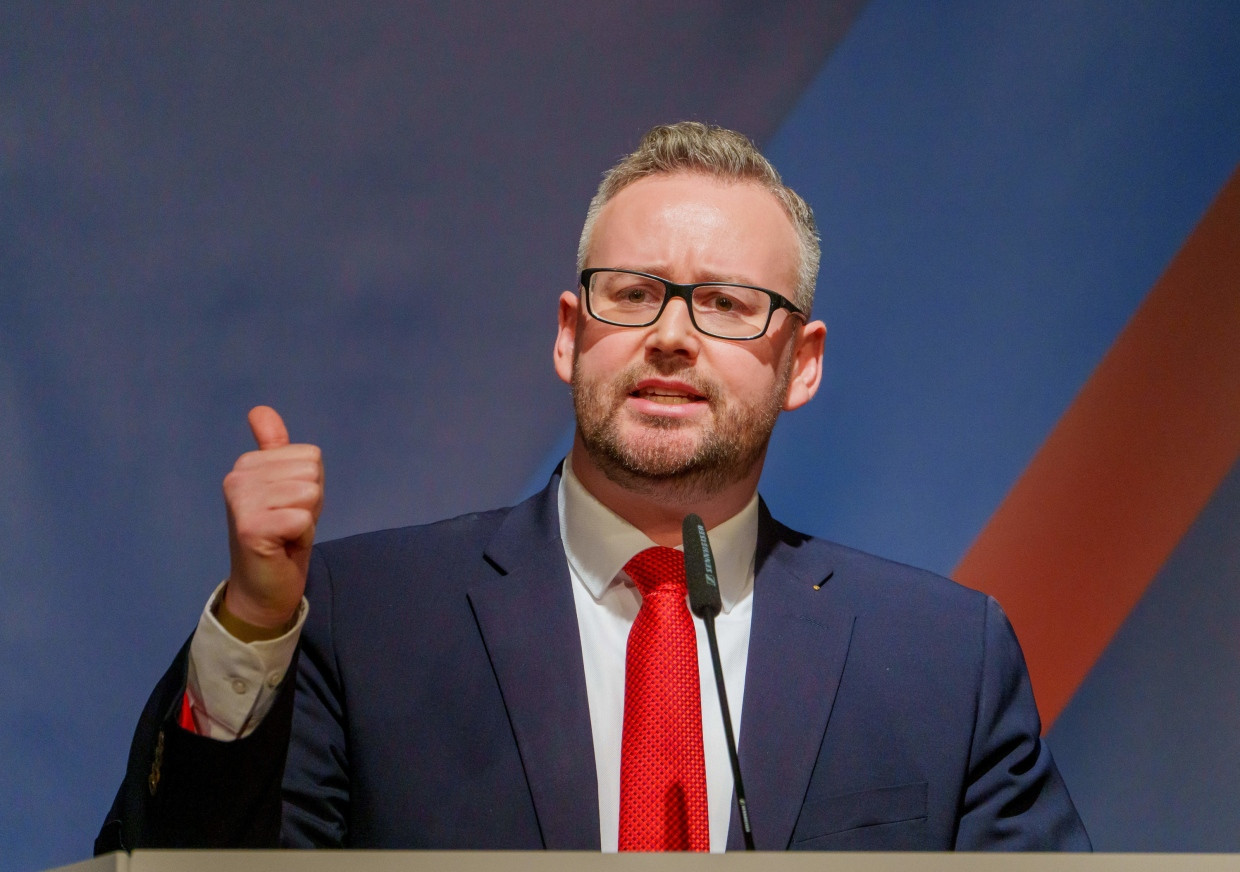Der stellvertretende AfD-Fraktionsvorsitzende Sebastian Münzenmaier bei einer Wahlkampfveranstaltung in Rheinland-Pfalz im Februar 2025