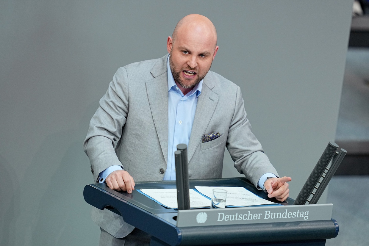 Der baden-württembergische AfD-Spitzenkandidat Markus Frohnmaier im Bundestag
