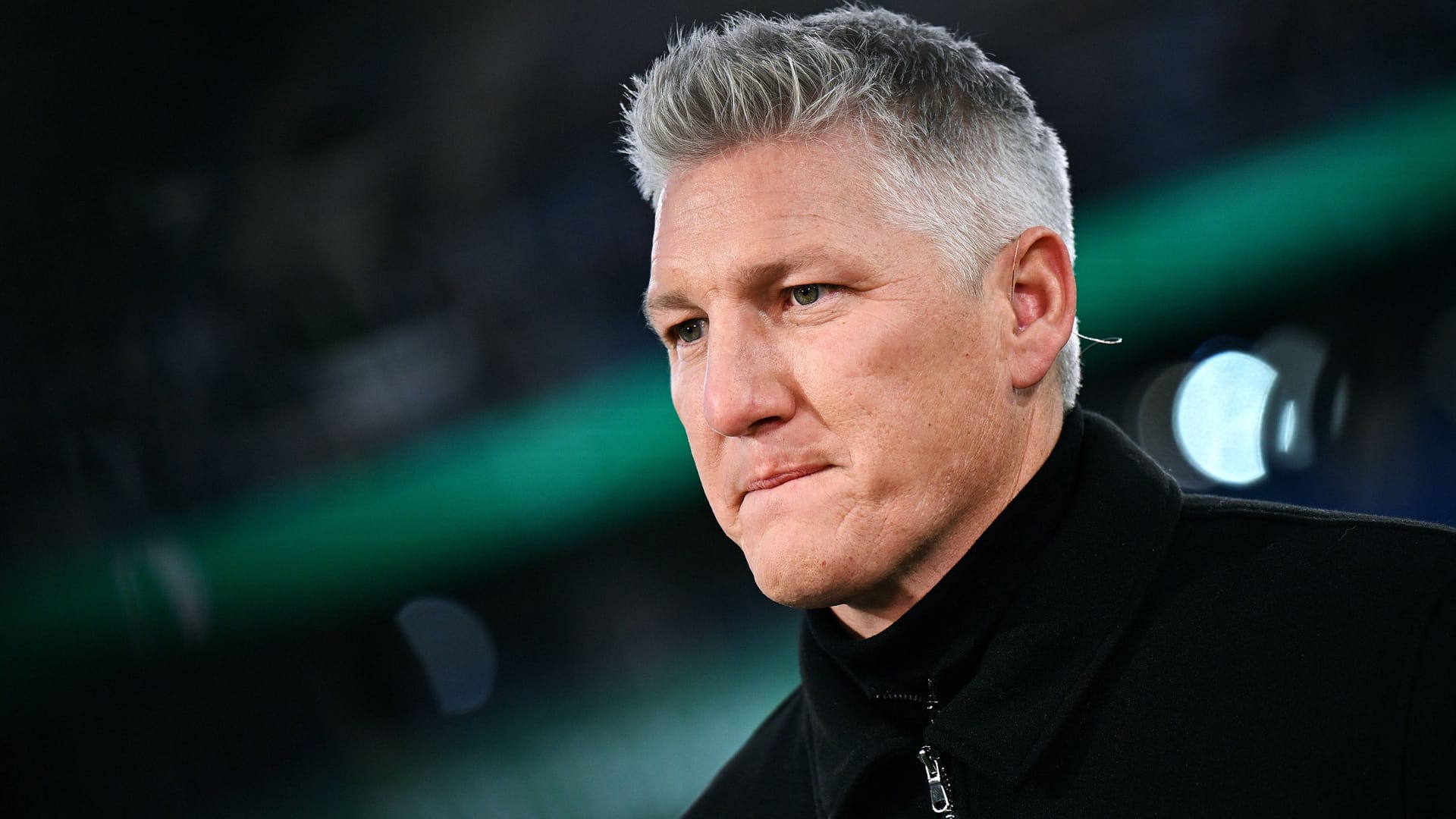 Bastian Schweinsteiger: Der 40-Jährige wirkt nachdenklicher als sonst. Bastian Schweinsteiger: Der 40-Jährige wirkt nachdenklicher als sonst.