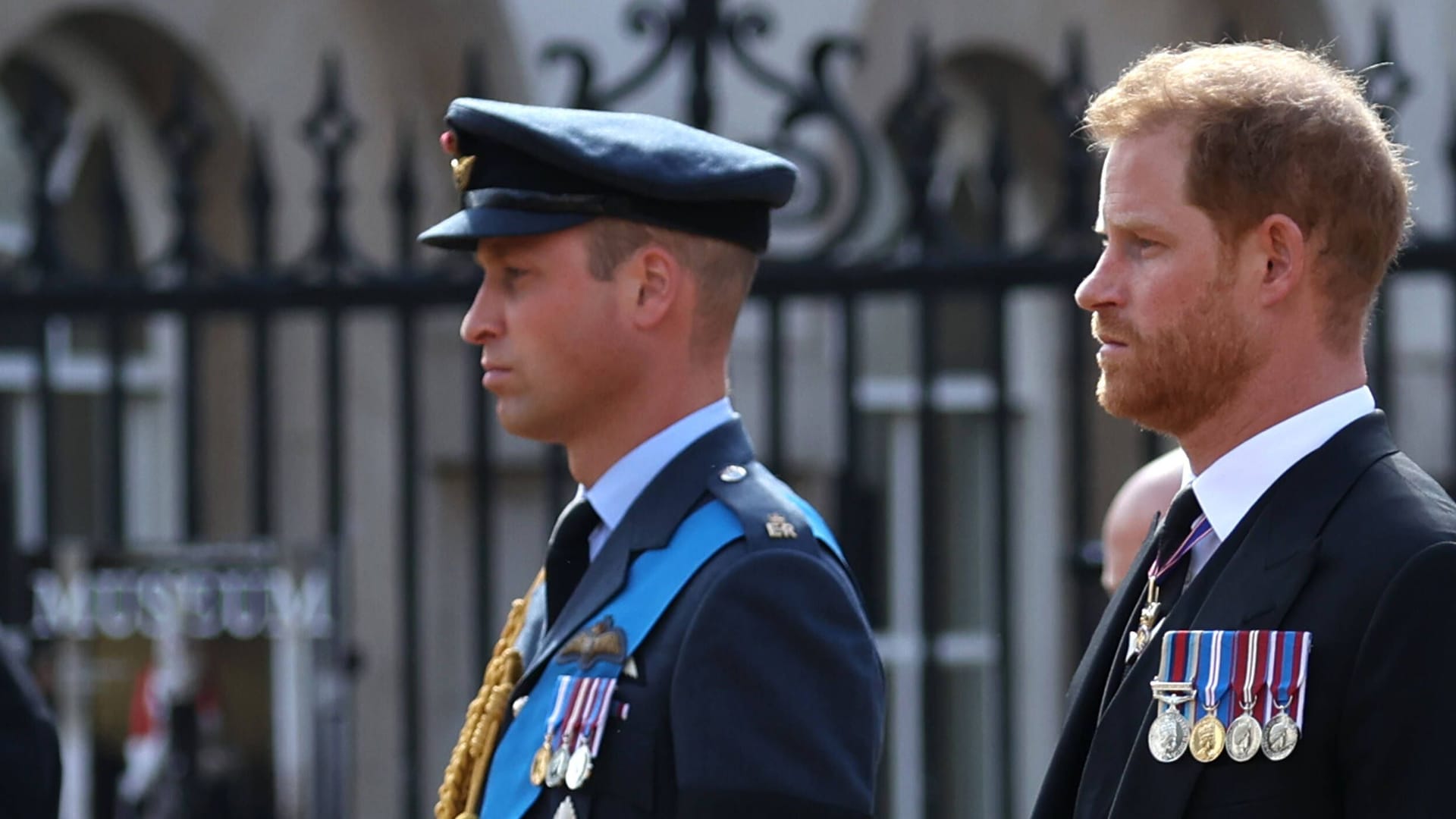 Prinz William und Prinz Harry: Die Brüder sind aufgrund des Todes ihrer Großmutter wieder vereint. Prinz William und Prinz Harry: Die Brüder sind aufgrund des Todes ihrer Großmutter wieder vereint.