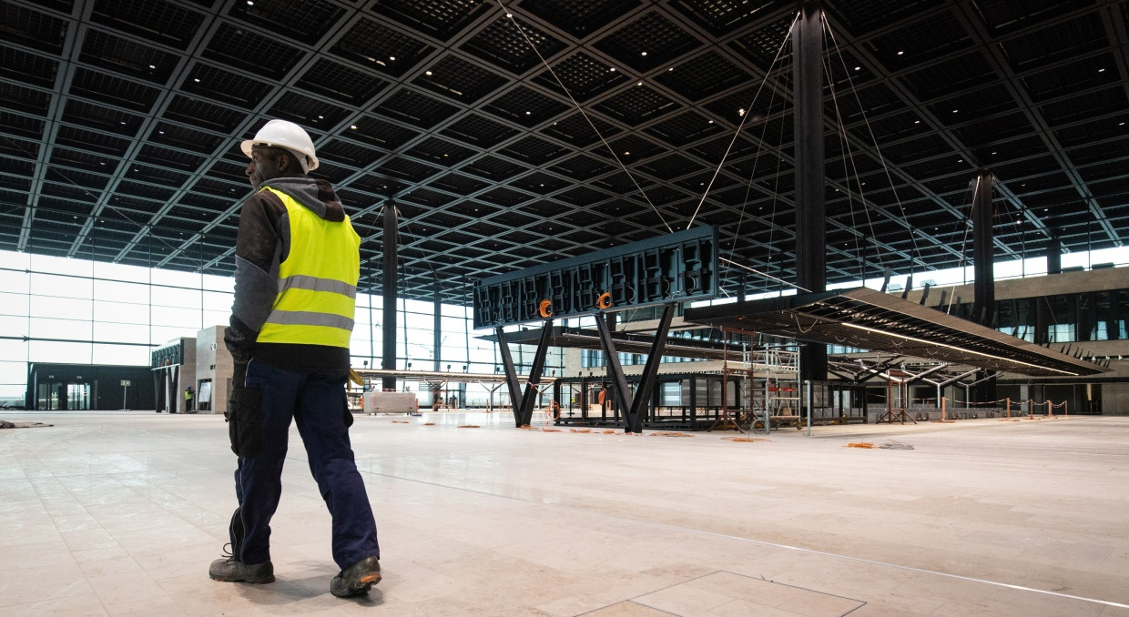 Eröffnung 2026: Im Terminal drei des Frankfurter Flughafens finden 112 neue Check-In-Stationen Platz.