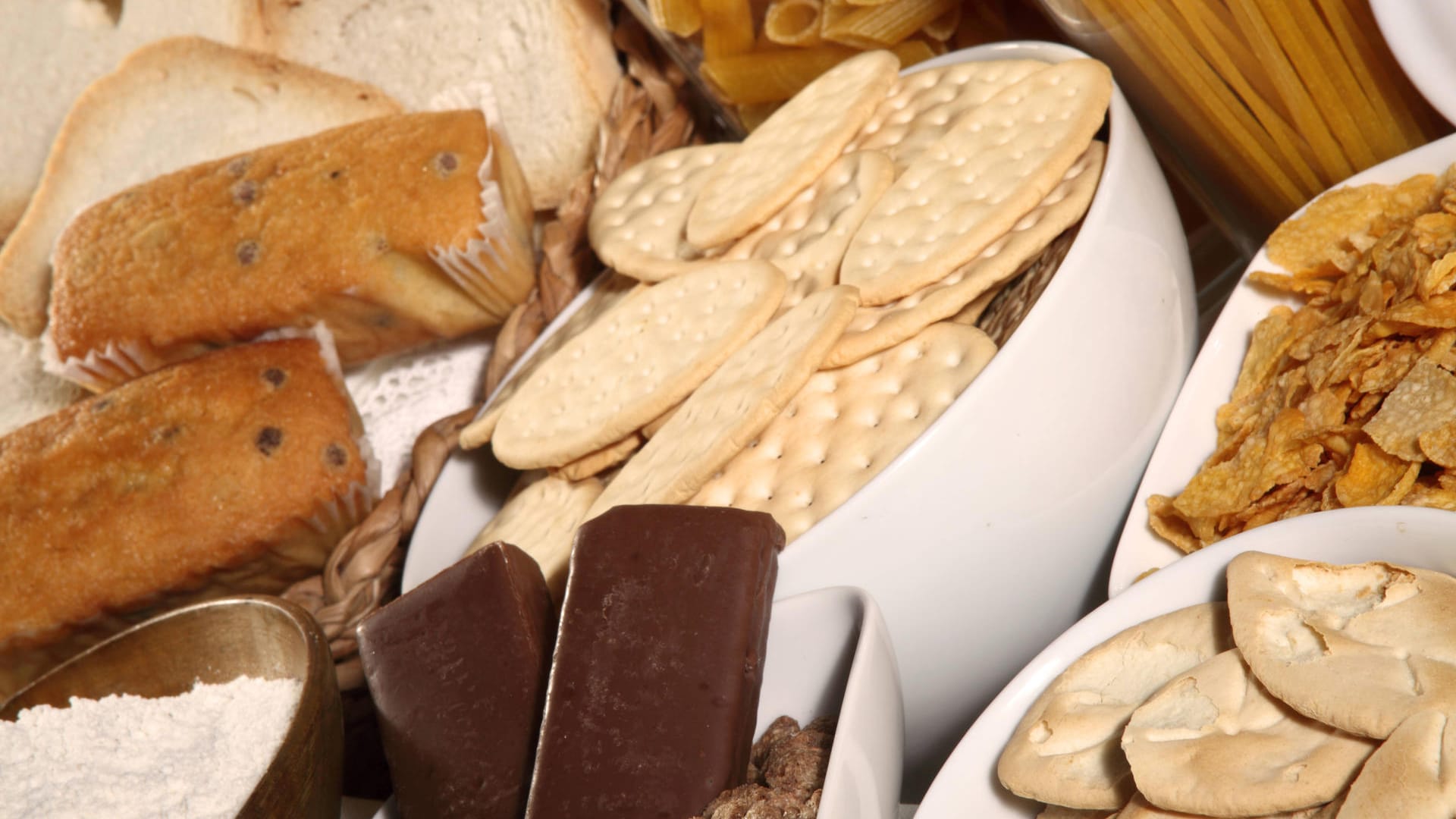 Brot, Kuchen, Nudeln: In vielen Lebensmitteln sind besonders viele Kohlenhydrate enthalten. Brot, Kuchen, Nudeln: In vielen Lebensmitteln sind besonders viele Kohlenhydrate enthalten.