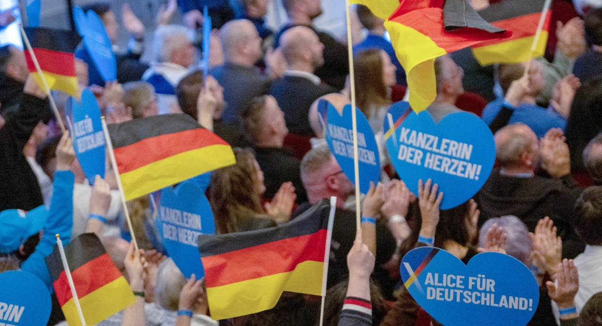 Anhänger der AfD bei einer Wahlkampfveranstaltung der Partei im Februar im Heidenheimer Konzerthaus