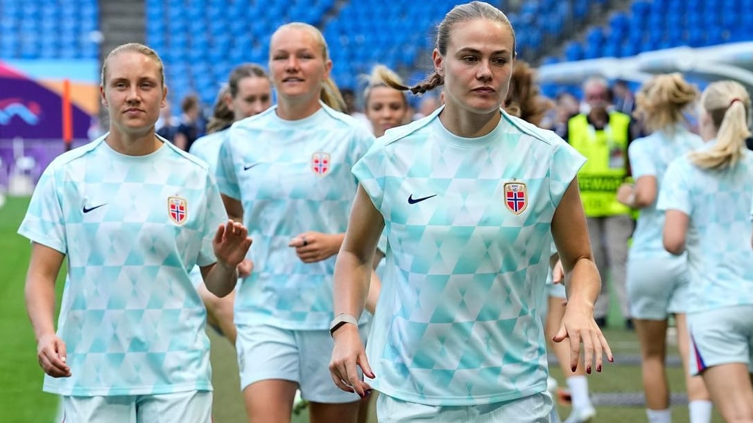 Marthine Østenstad: Die Verteidigerin wechselt in die Bundesliga. Marthine Østenstad: Die Verteidigerin wechselt in die Bundesliga.