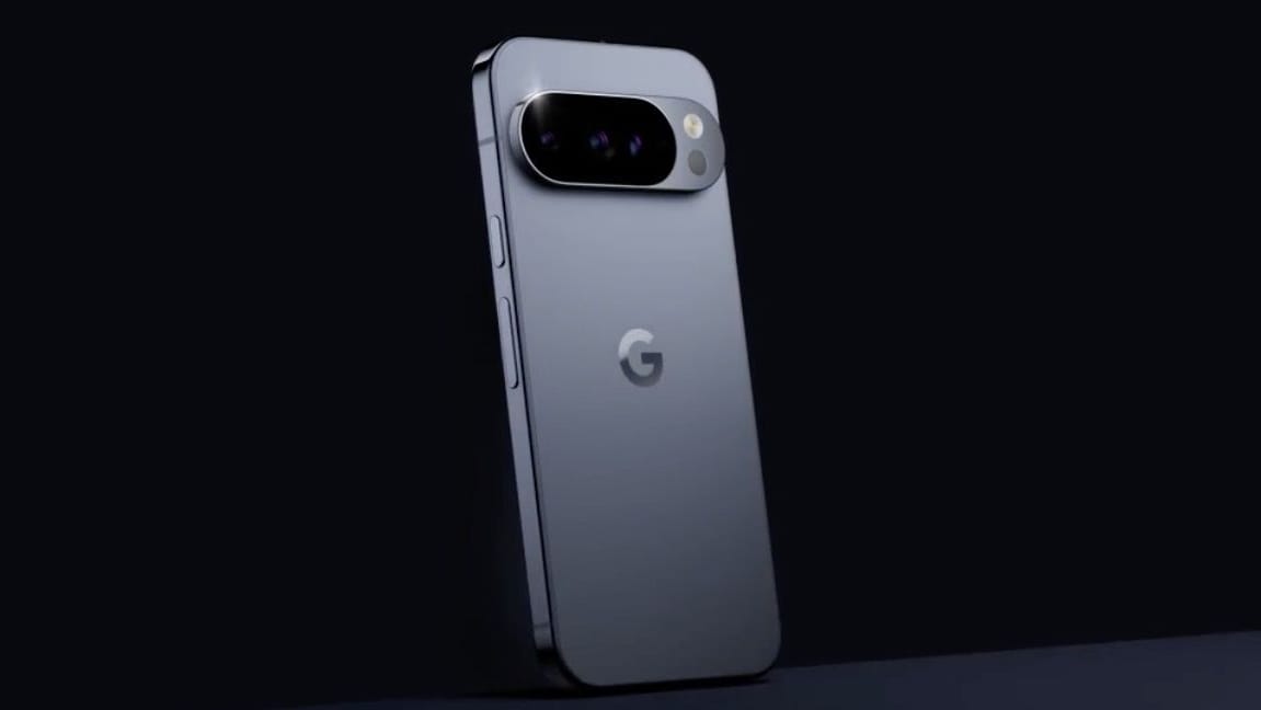 Im auffälligen Block auf der Rückseite des Pixel 10 stecken drei Kameras. Im auffälligen Block auf der Rückseite des Pixel 10 stecken drei Kameras.