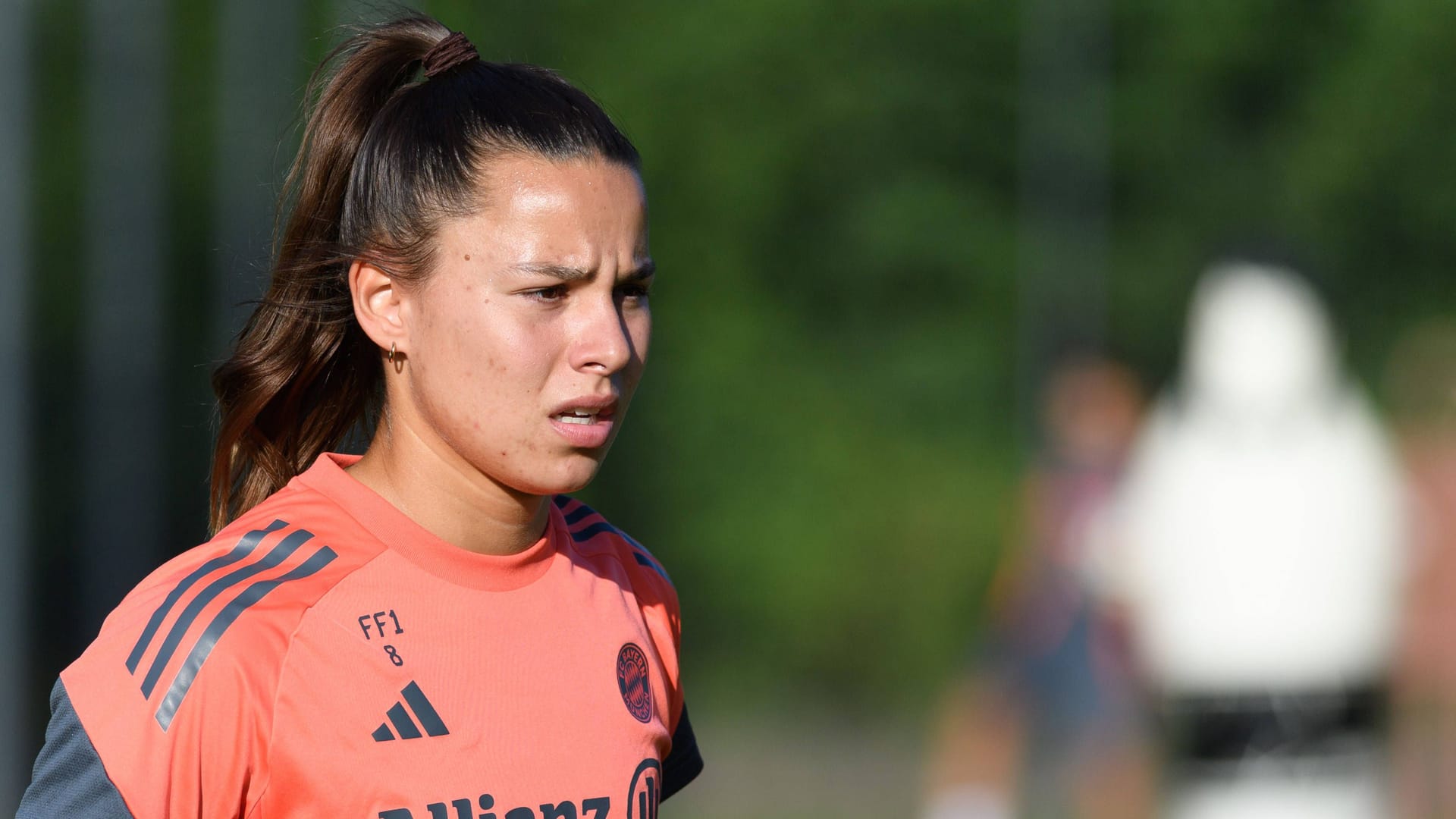 Lena Oberdorf: Sie wechselte im vergangenen Jahr von Wolfsburg zum FC Bayern. Lena Oberdorf: Sie wechselte im vergangenen Jahr von Wolfsburg zum FC Bayern.