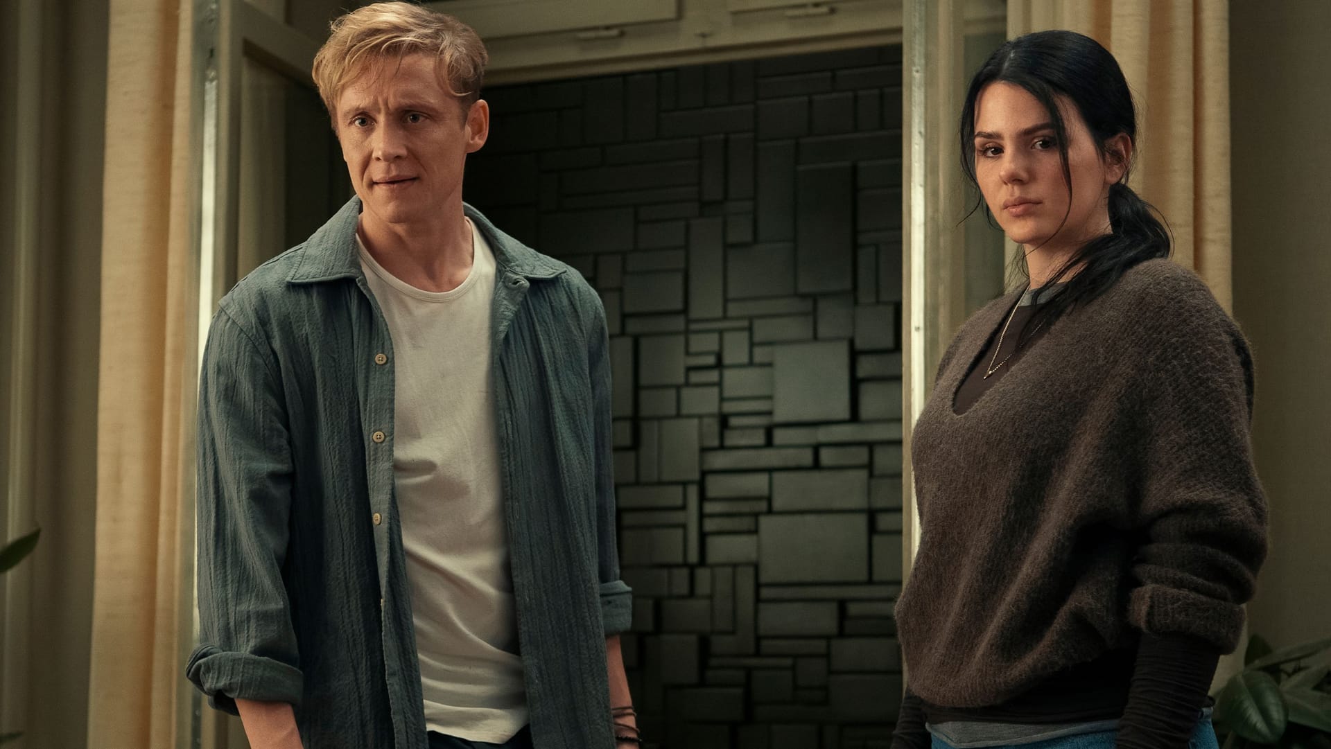 "Brick": Matthias Schweighöfer und Ruby O Fee. "Brick": Matthias Schweighöfer und Ruby O Fee.