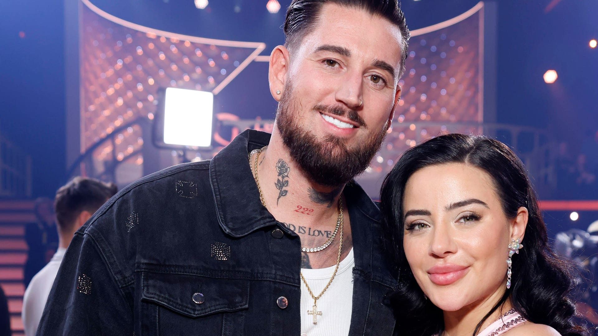 Mike Heiter und Leyla Lahouar: Sie haben geheiratet. Mike Heiter und Leyla Lahouar: Sie haben geheiratet.