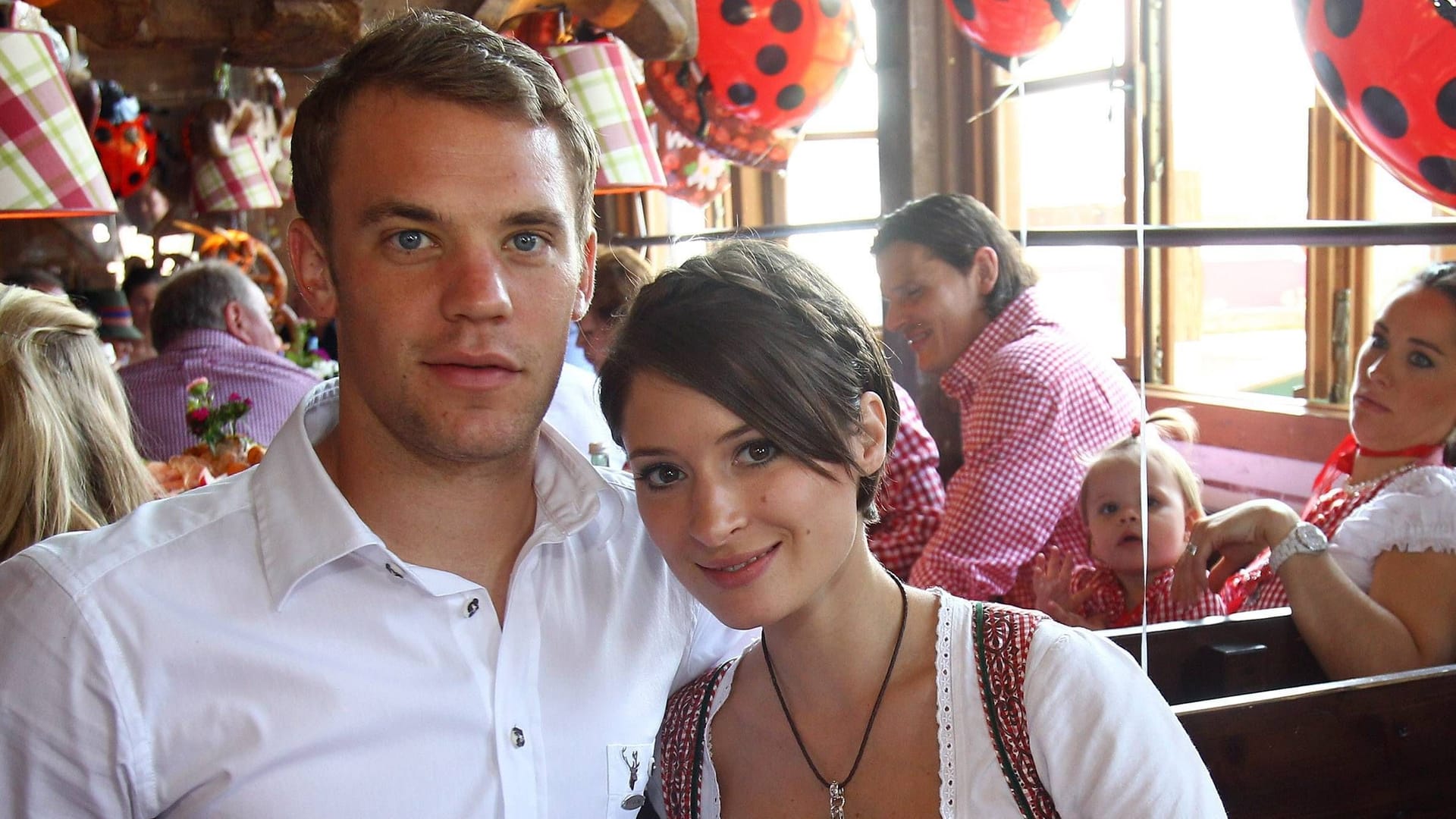 Manuel Neuer und Kathrin Gilch: Das Paar war von 2009 bis 2014 liiert. Manuel Neuer und Kathrin Gilch: Das Paar war von 2009 bis 2014 liiert.