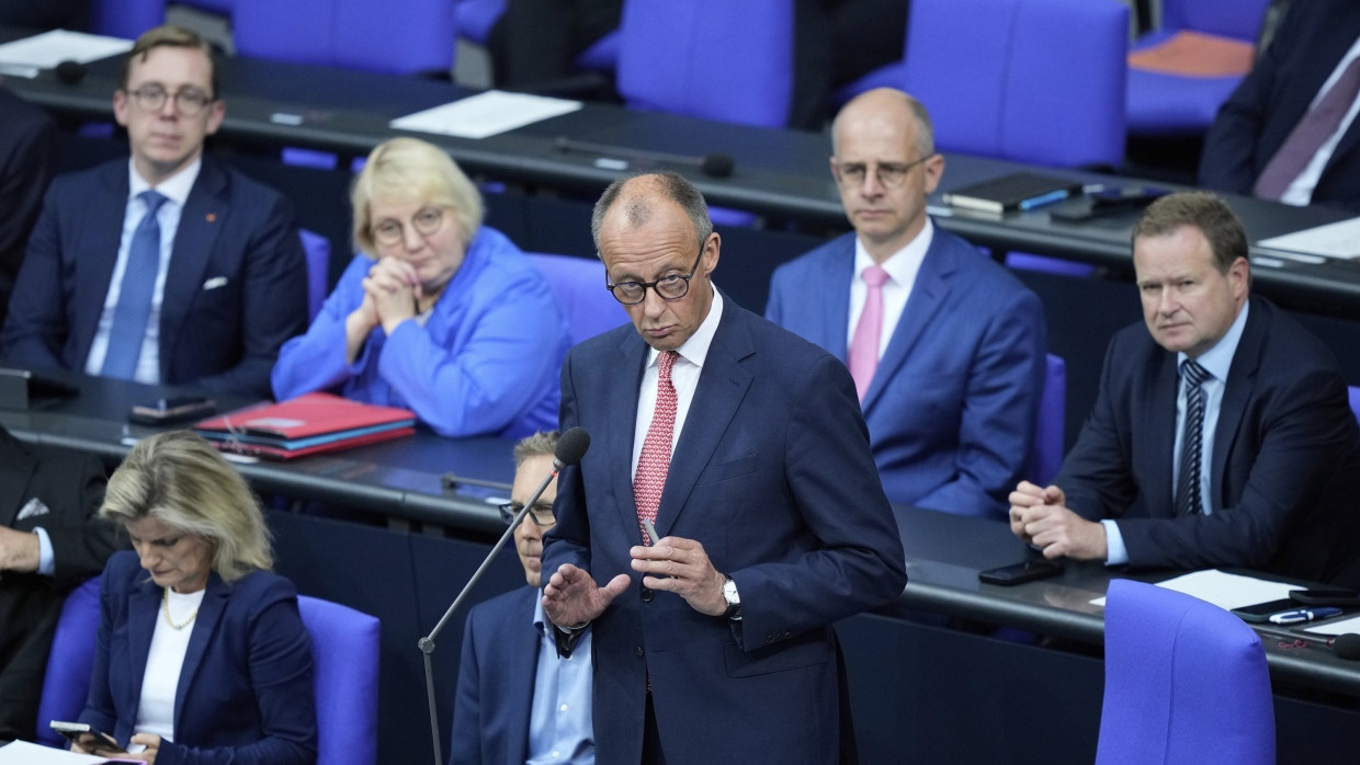 Bundeskanzler Friedrich Merz (CDU) während der Haushaltsdebatte am Mittwoch im Bundestag