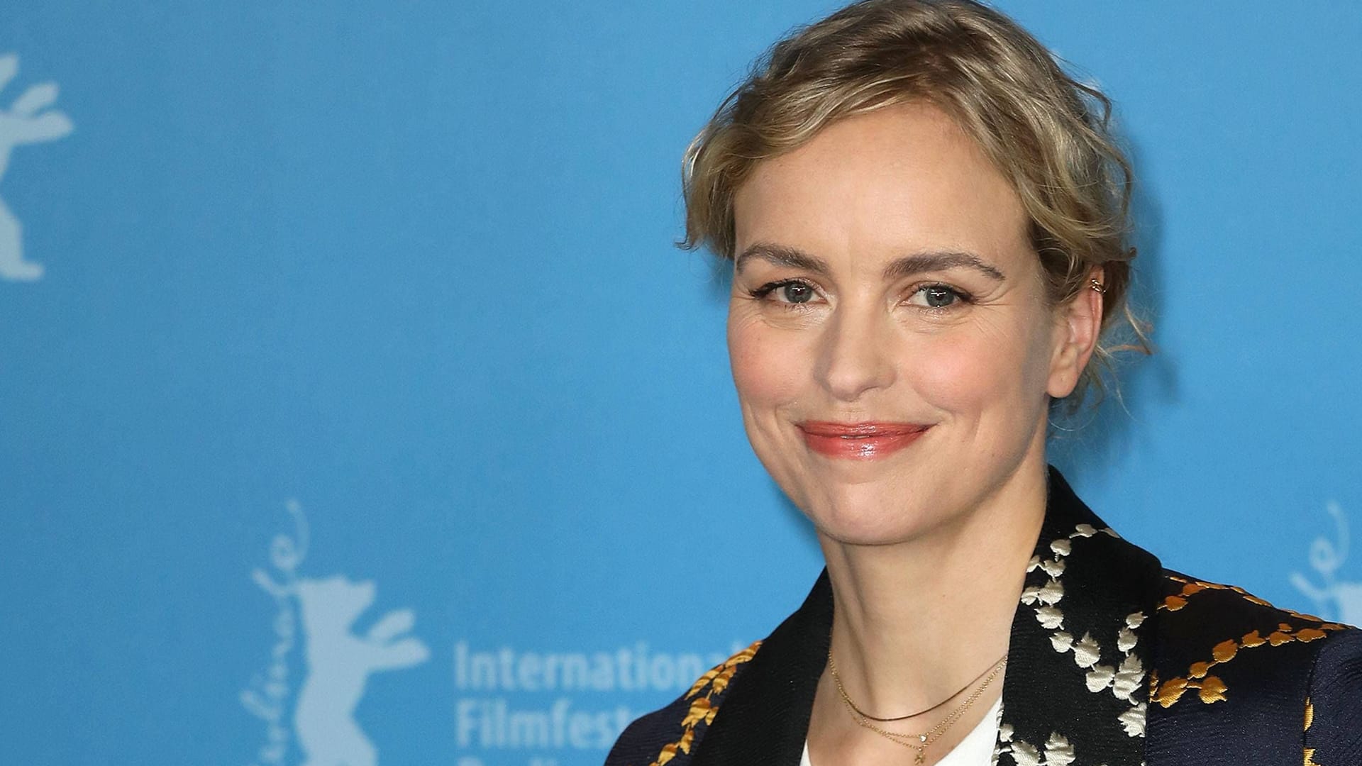 Nina Hoss: Die Schauspielerin wurde mit Rollen in "Yella", "Die weiße Massai" oder "Das Mädchen Rosemarie" bekannt. Nina Hoss: Die Schauspielerin wurde mit Rollen in "Yella", "Die weiße Massai" oder "Das Mädchen Rosemarie" bekannt.