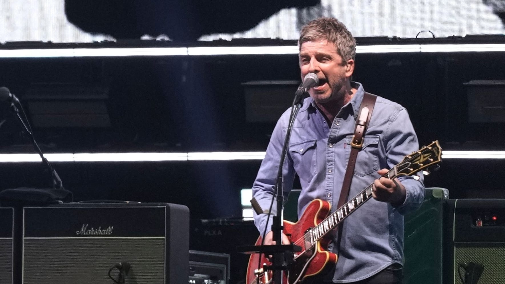 Noel Gallagher: Er gab mit seiner Band Oasis am Freitagabend ein lang ersehntes Comeback. Noel Gallagher: Er gab mit seiner Band Oasis am Freitagabend ein lang ersehntes Comeback.