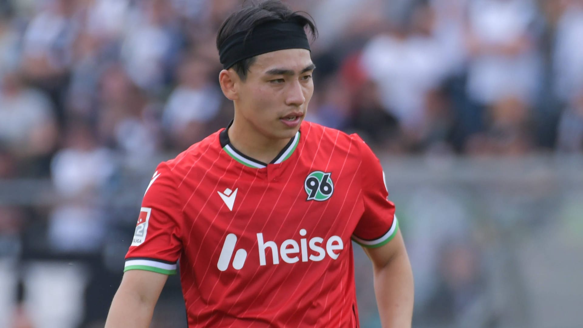 Hyun-ju Lee im Dress von Hannover 96: Der Südkoreaner war vergangene Saison vom FC Bayern ausgeliehen. Hyun-ju Lee im Dress von Hannover 96: Der Südkoreaner war vergangene Saison vom FC Bayern ausgeliehen.