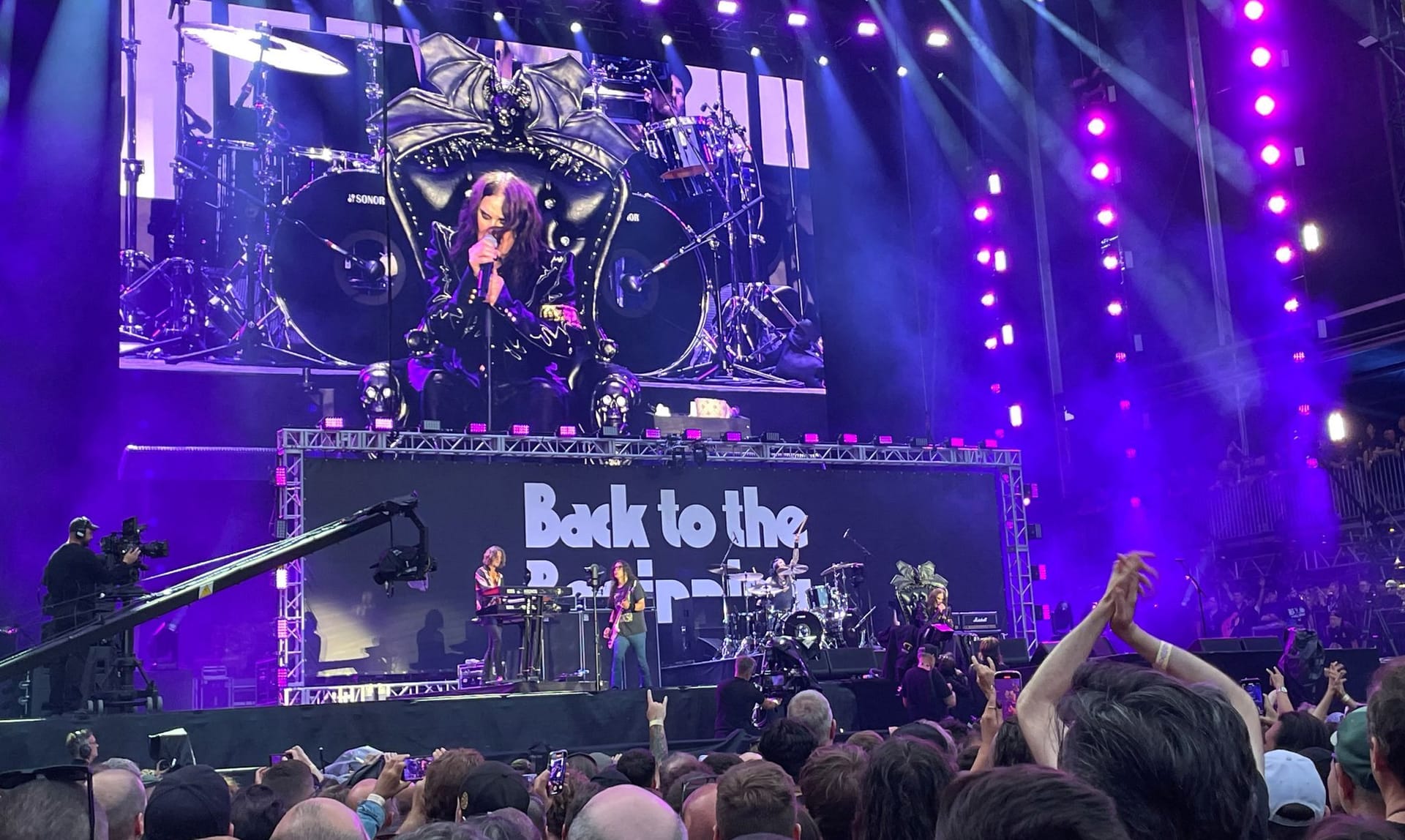 Sein letzter Auftritt: Ozzy Osbourne am 5. Juli 2025 in Birmingham. Sein letzter Auftritt: Ozzy Osbourne am 5. Juli 2025 in Birmingham.