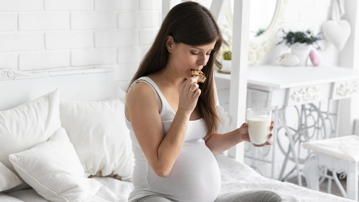 Eine ungesunde Ernährung während der Schwangerschaft könnte das Immunsystem des Kindes beeinflussen.