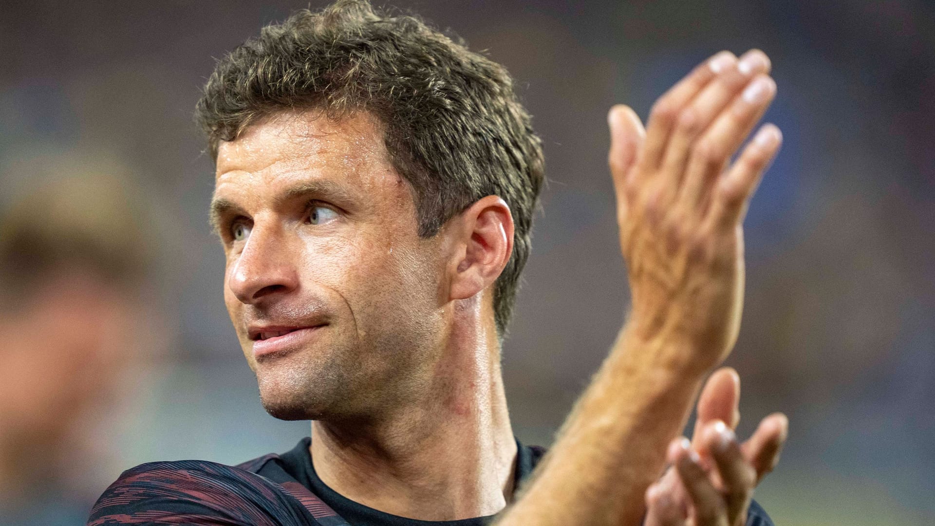 Thomas Müller: Der Weltmeister Interessenten von weit weg. Thomas Müller: Der Weltmeister Interessenten von weit weg.