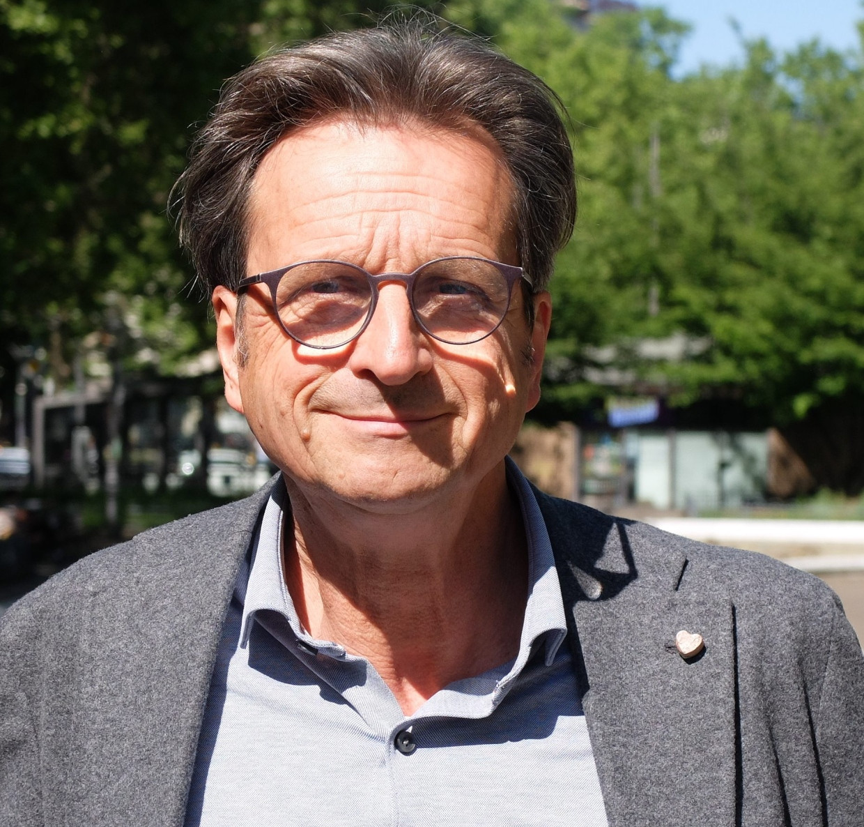 Stephan Grünewald in der Nähe seines Instituts in Köln