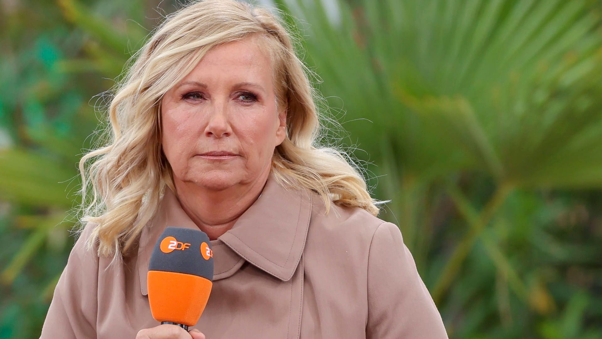 Andrea Kiewel: Die heutige "Fernsehgarten"-Ausgabe moderiert sie aus einem Studio. Andrea Kiewel: Die heutige "Fernsehgarten"-Ausgabe moderiert sie aus einem Studio.