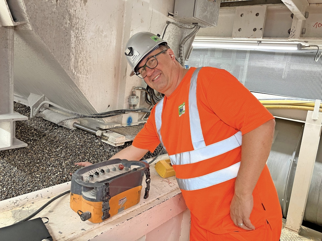 Kollege Thomas Aschwanden weiß, was das Gotthard-Massiv für die Eidgenossen bedeutet.