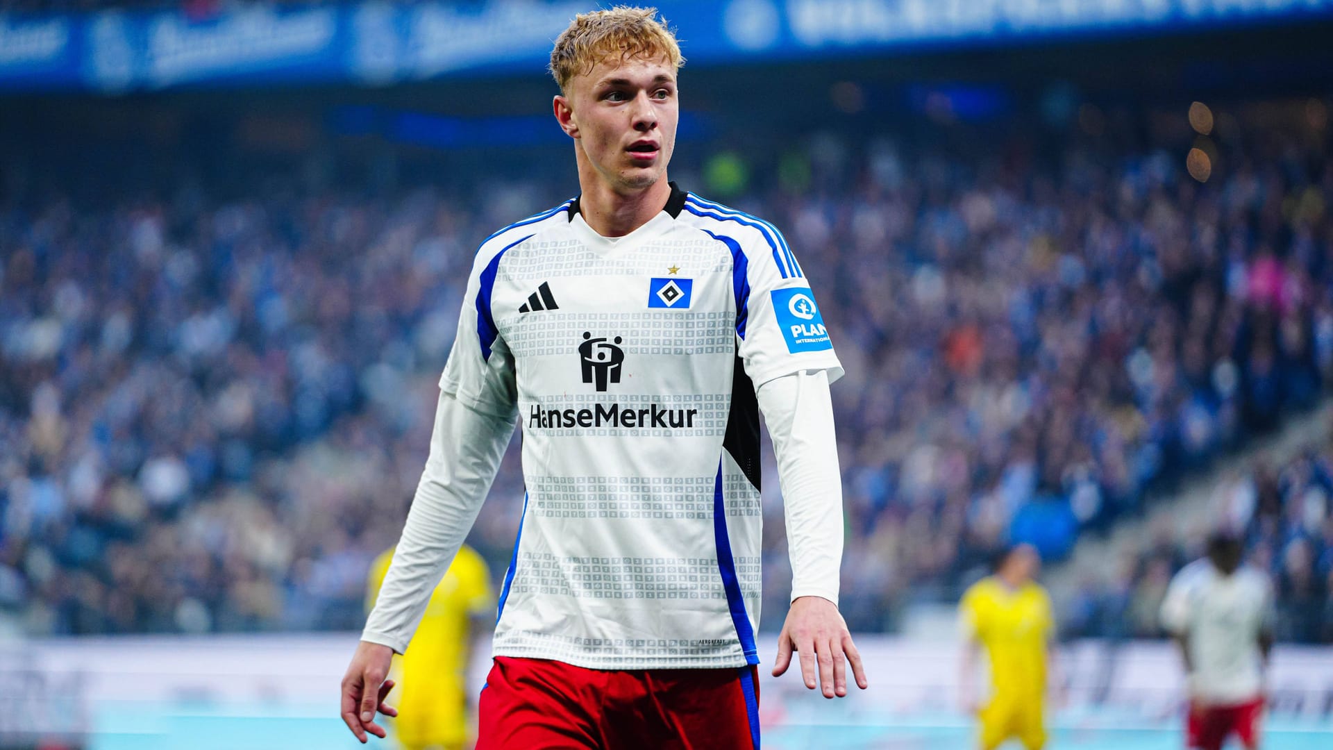 Der nächste Aufstiegsheld verlässt den HSV (Archivbild): Adam Karabec spielt künftig für Olympique Lyon.