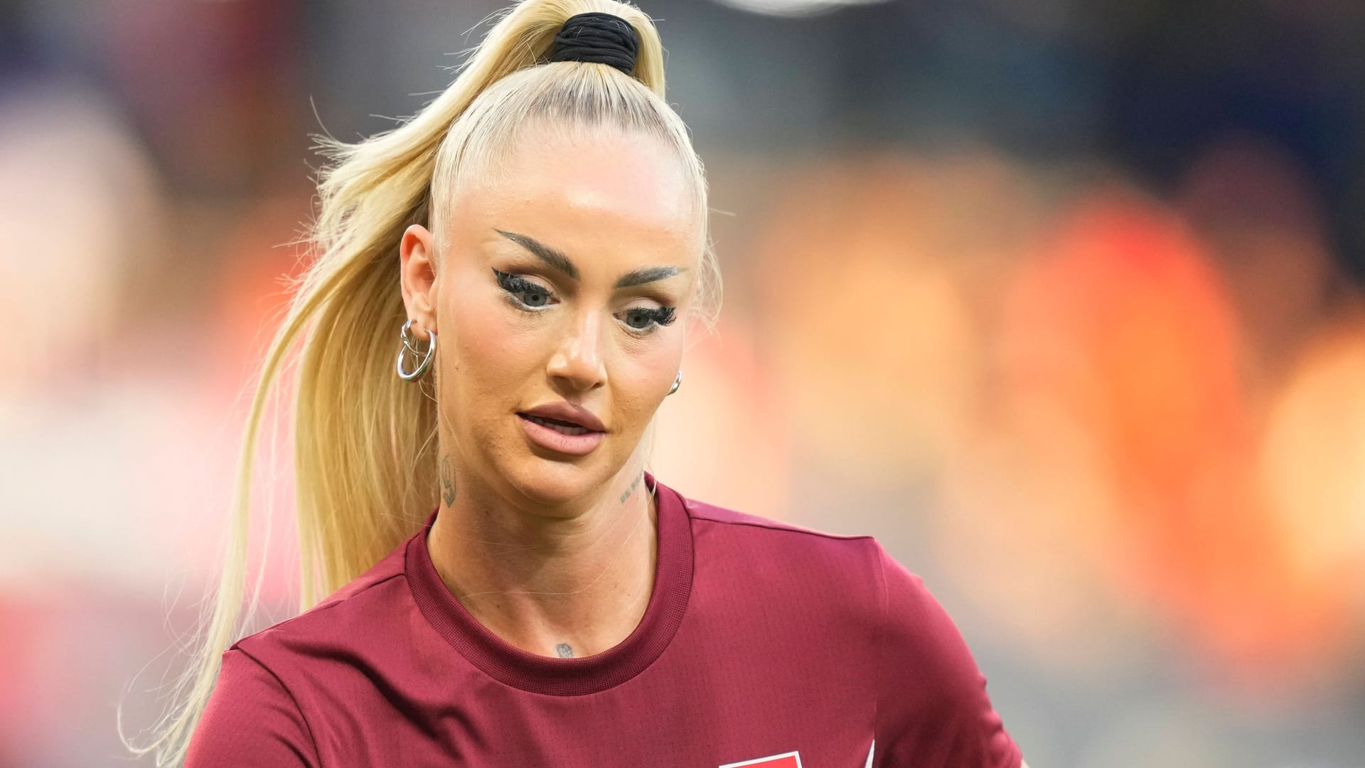 Alisha Lehmann: Sie ist Nationalspielerin für die Schweiz. Alisha Lehmann: Sie ist Nationalspielerin für die Schweiz.