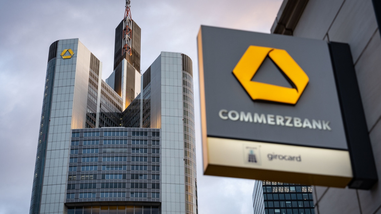 Unicredit will die Commerzbank kaufen. Doch der Aktienkurs steigt immer höher – auch wegen guter Geschäftsergebnisse.