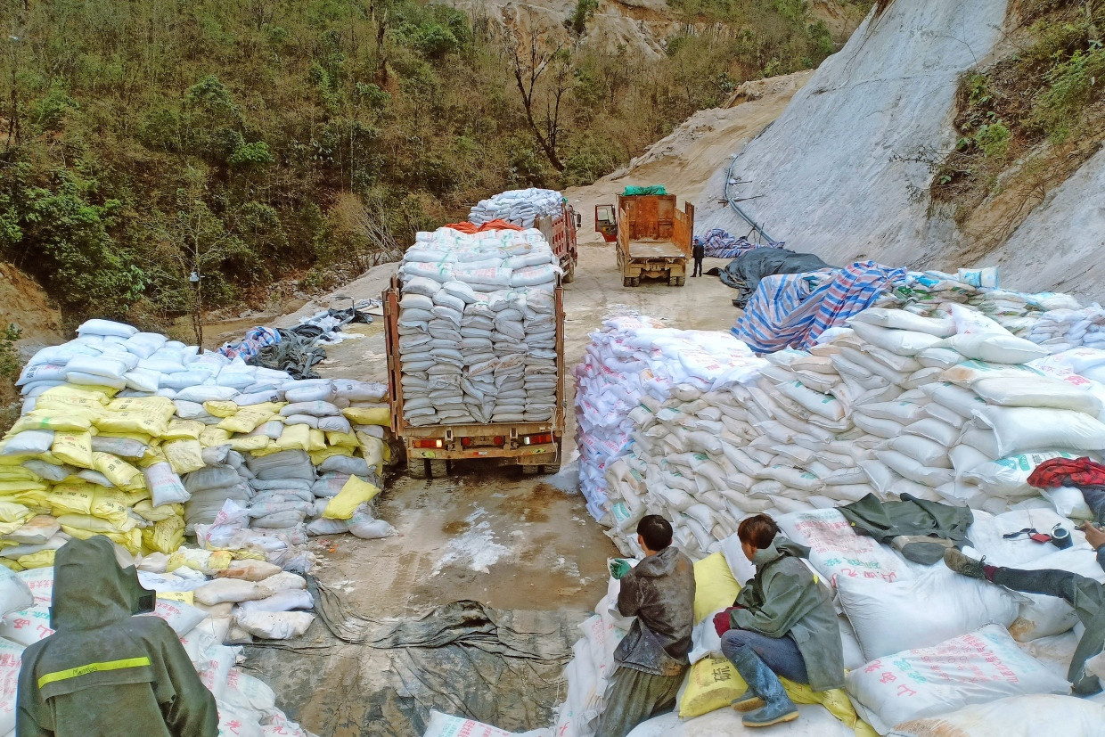 In Myanmar: Abtransport von Mineralien mit seltenen Erden.