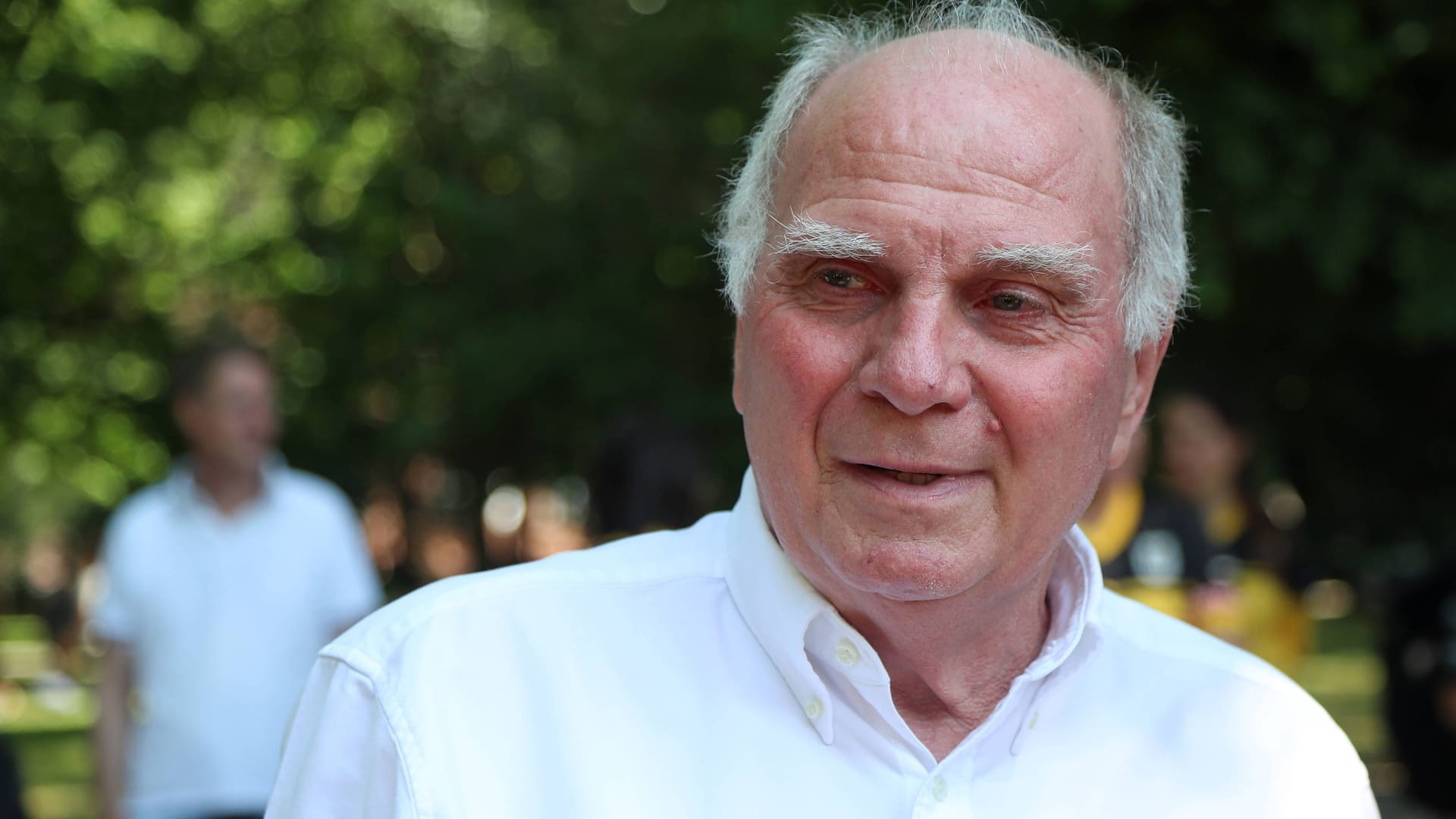 Uli Hoeneß: Der Ehrenpräsident des FC Bayern war bei einer Golfveranstaltung zu Gast. Uli Hoeneß: Der Ehrenpräsident des FC Bayern war bei einer Golfveranstaltung zu Gast.