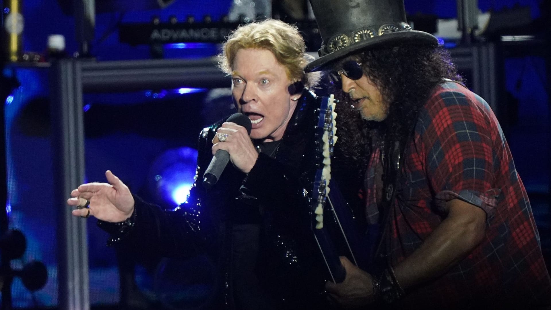 Sänger Axl Rose und Gitarrist Slash: Sie traten mit Guns N' Roses in Wacken auf. Sänger Axl Rose und Gitarrist Slash: Sie traten mit Guns N' Roses in Wacken auf.