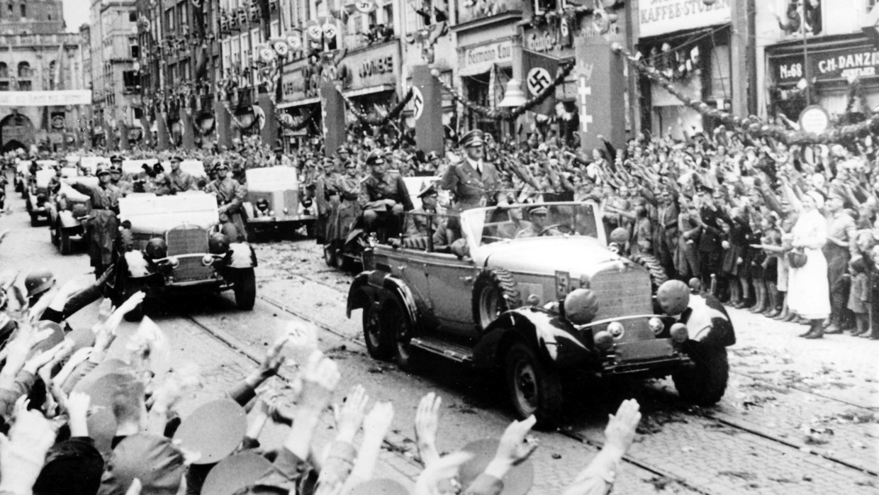 Machtdemonstration der Besatzer: Adolf Hitler ließ sich am 19. September 1939 als vermeintlicher Befreier Danzigs feiern.