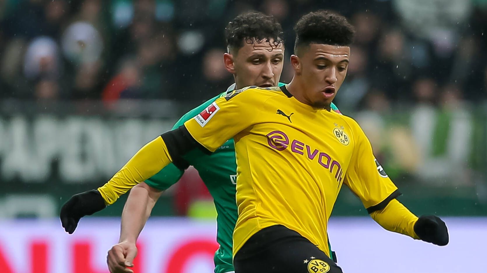 Jadon Sancho (r.) gegen Milos Veljkovic (Archivbild): Der Flügelstürmer, der beim BVB zum Star reifte, stand auch einmal auf Werders Wunschliste. Jadon Sancho (r.) gegen Milos Veljkovic (Archivbild): Der Flügelstürmer, der beim BVB zum Star reifte, stand auch einmal auf Werders Wunschliste.