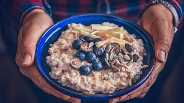 Beliebtes Frühstück: Haferflocken können sich positiv auf unsere Verdauung auswirken. Beliebtes Frühstück: Haferflocken können sich positiv auf unsere Verdauung auswirken.