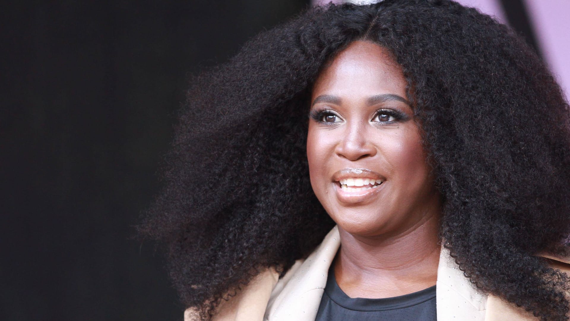 Motsi Mabuse: Die Profitänzerin hat eine Tochter. Motsi Mabuse: Die Profitänzerin hat eine Tochter.