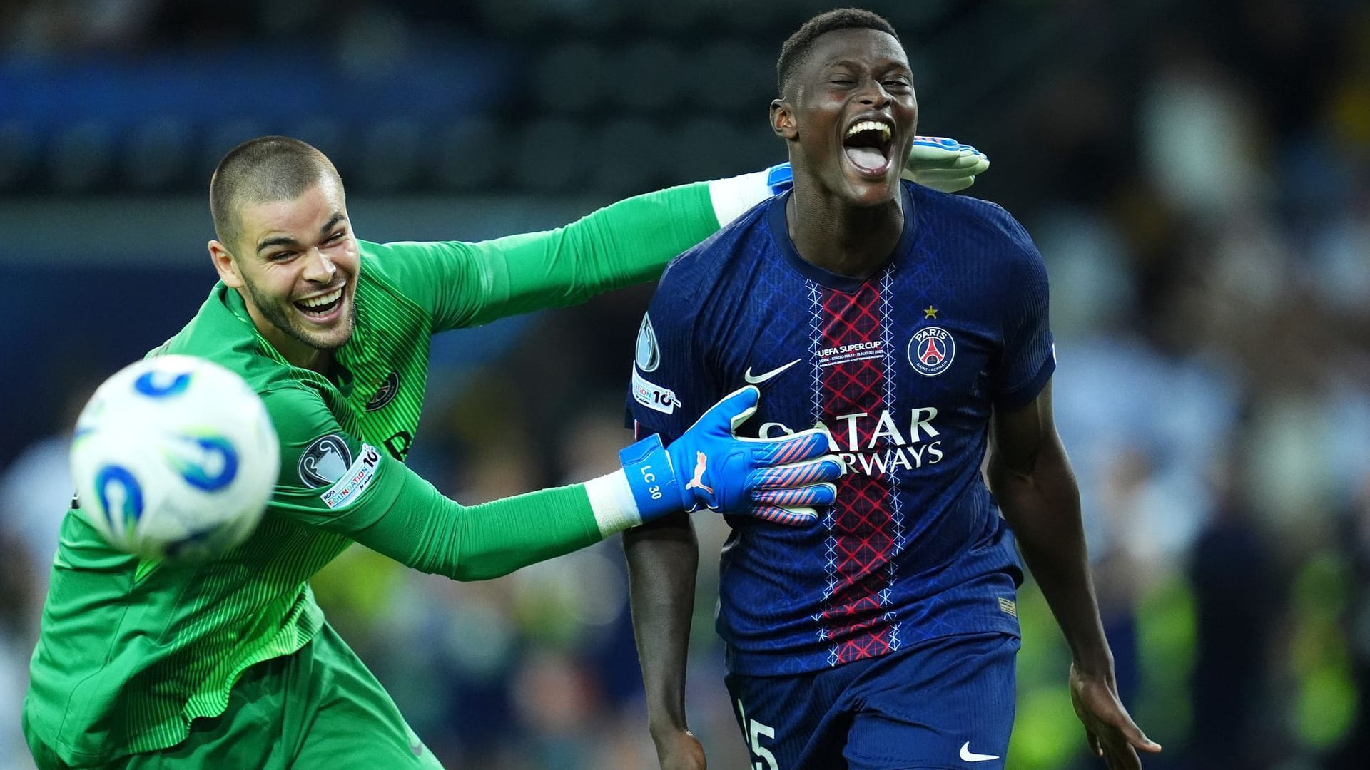 Jubel bei PSG: Der Champions-League-Sieger wachte erst spät auf. Jubel bei PSG: Der Champions-League-Sieger wachte erst spät auf.